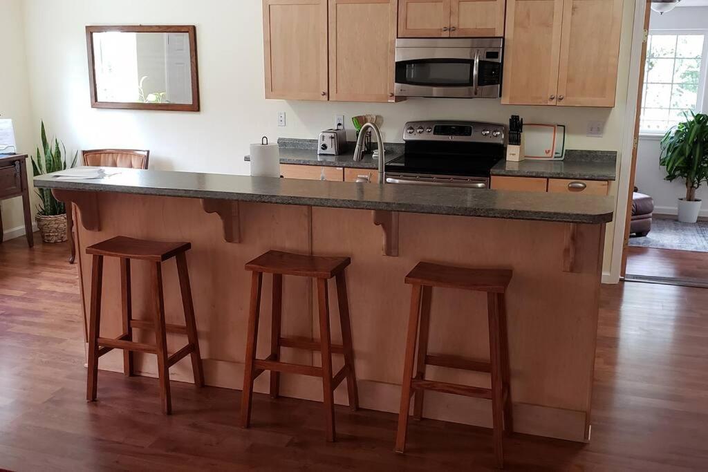 Coastal Charm: Sw Oregon Home On 2+ Quiet Acres Carpenterville Bagian luar foto
